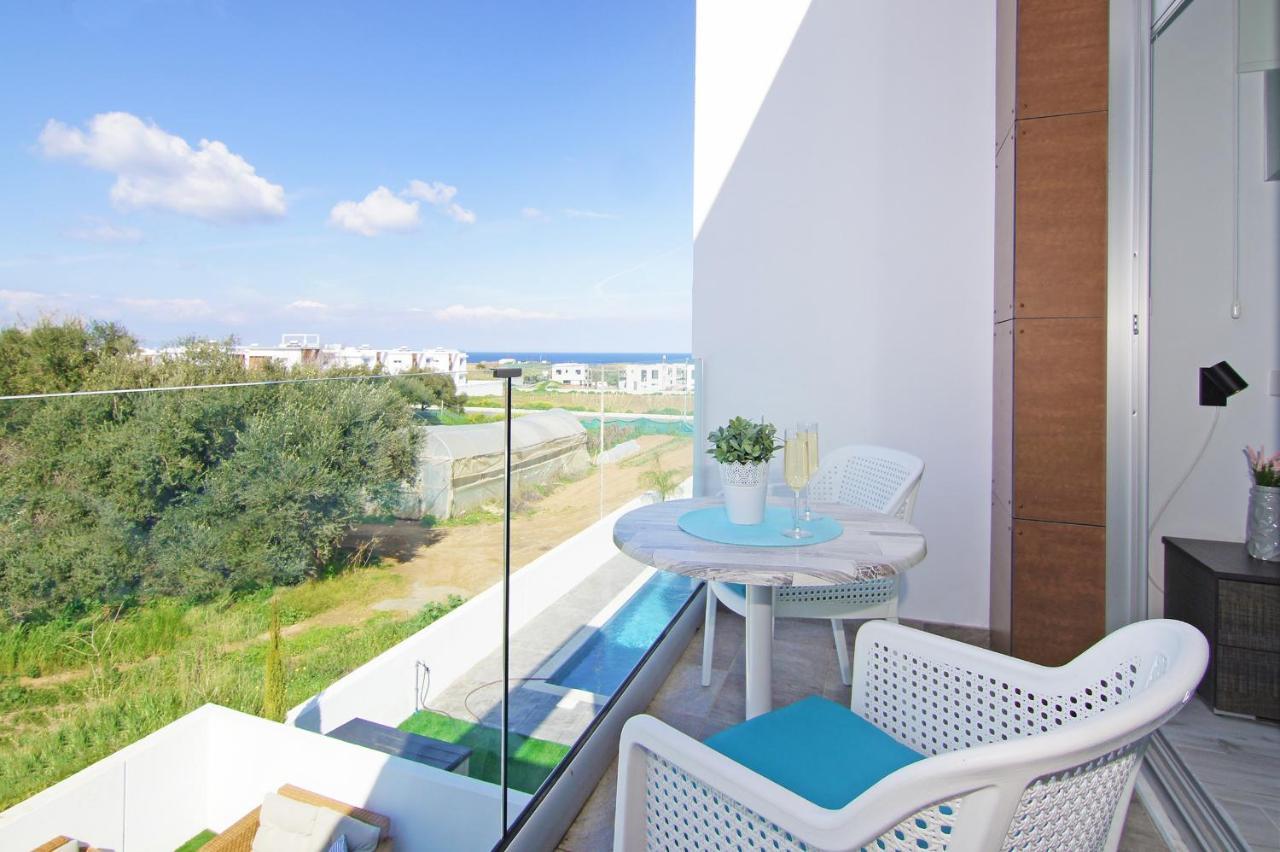 Villa Caren Paralimni Exterior foto